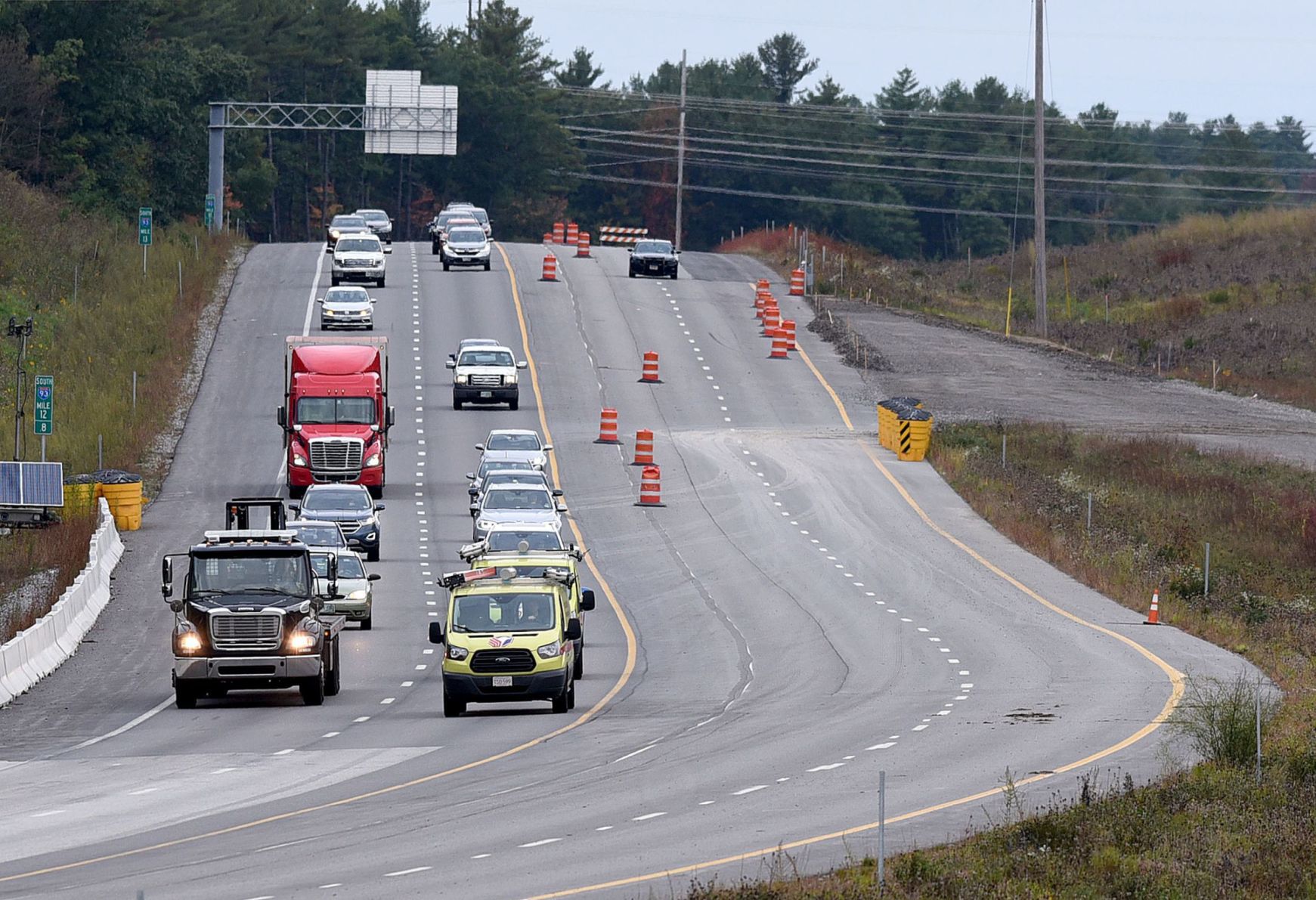 Traffic on I-93 south in Londonderry